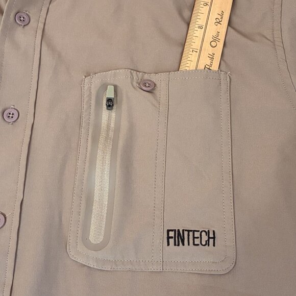 Fintech Fishing Shirt Mens XL Beige Vented Pocket Short Sleeve Moisture Control - Picture 9 of 10